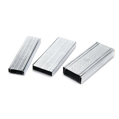 ราคาดี ความกว้าง 100 มม. Furring Channel Wall Track วัสดุเหล็กไฟสำหรับผนังกั้นห้อง ออนไลน์