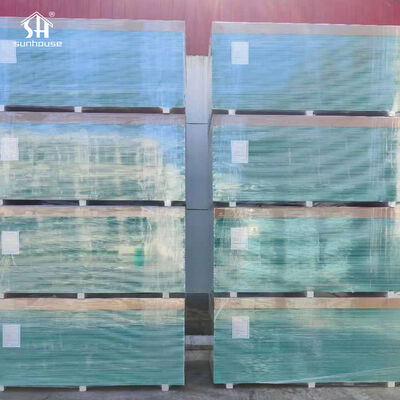 ราคาดี ผู้ค้าส่งแผ่นยิปซัมกันน้ำ 1220x2440 มม. หนา 9.5 มม. แผ่นยิปซัมน้ำหนักเบาทนความชื้นสำหรับฝ้าเพดานผนังภายใน ออนไลน์